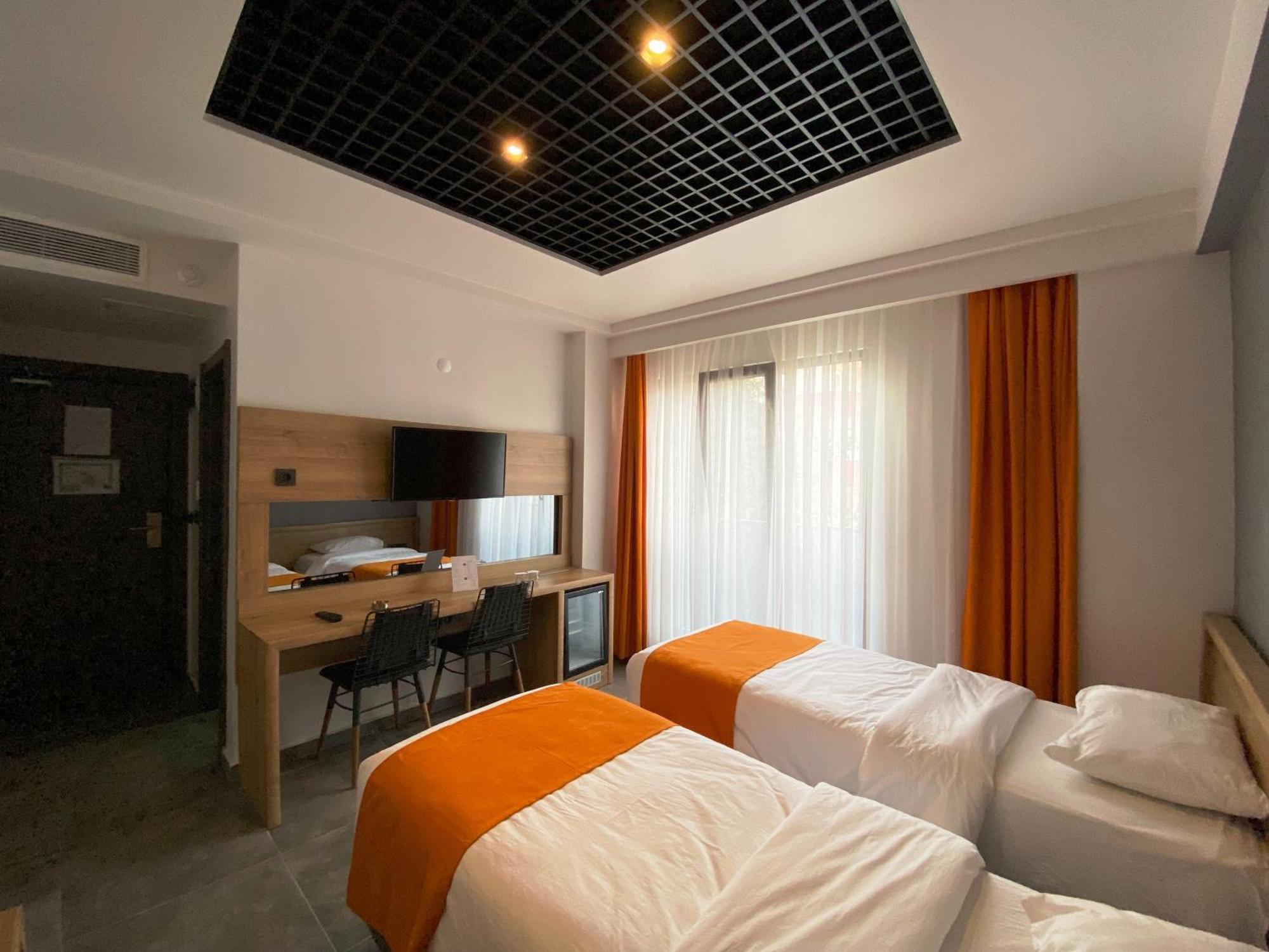 ซีเอสเค โอเทล Hotel เทเคียร์ดัก ภายนอก รูปภาพ