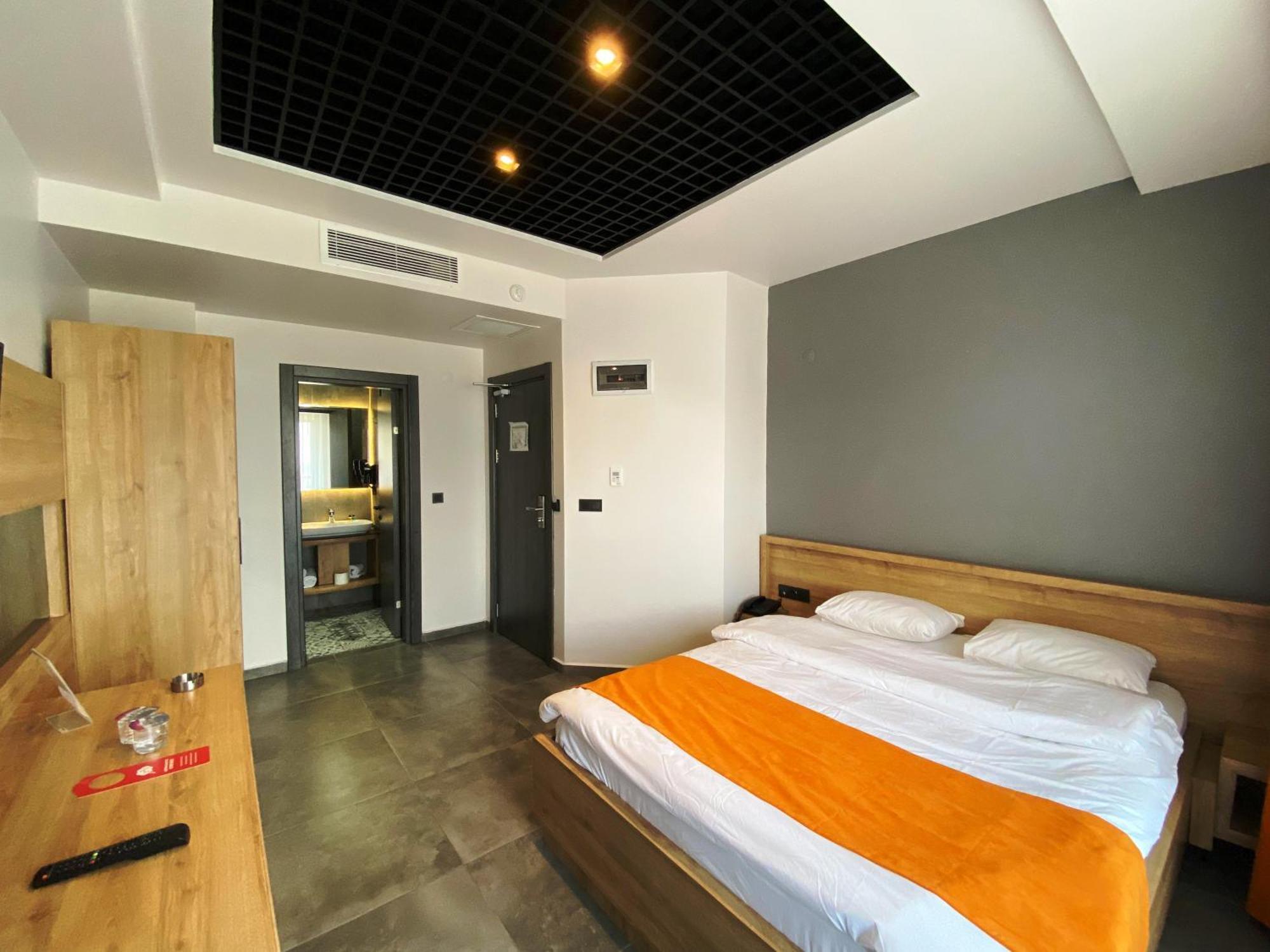 ซีเอสเค โอเทล Hotel เทเคียร์ดัก ภายนอก รูปภาพ